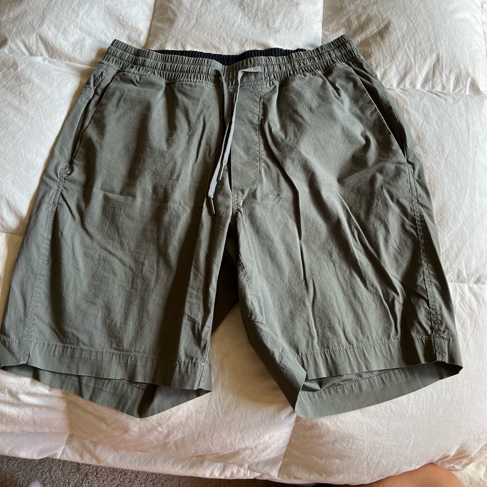 Lululemon Bowline Shorts